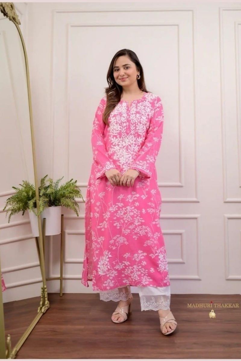 ChickanKari Best Seller kurti Set for Casual Outing