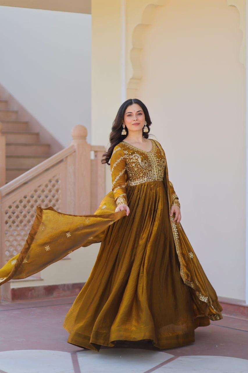Elegant Anarkali Gown Set for Women Wedding Wear