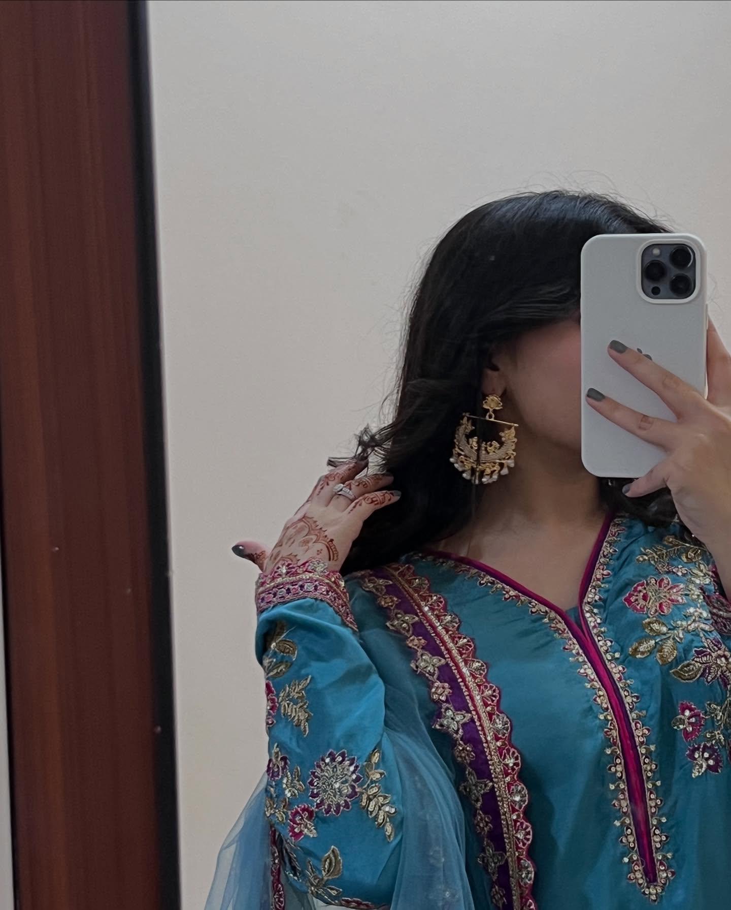 Elegant Embroidered Suit Set with Palazzo and Net Dupatta