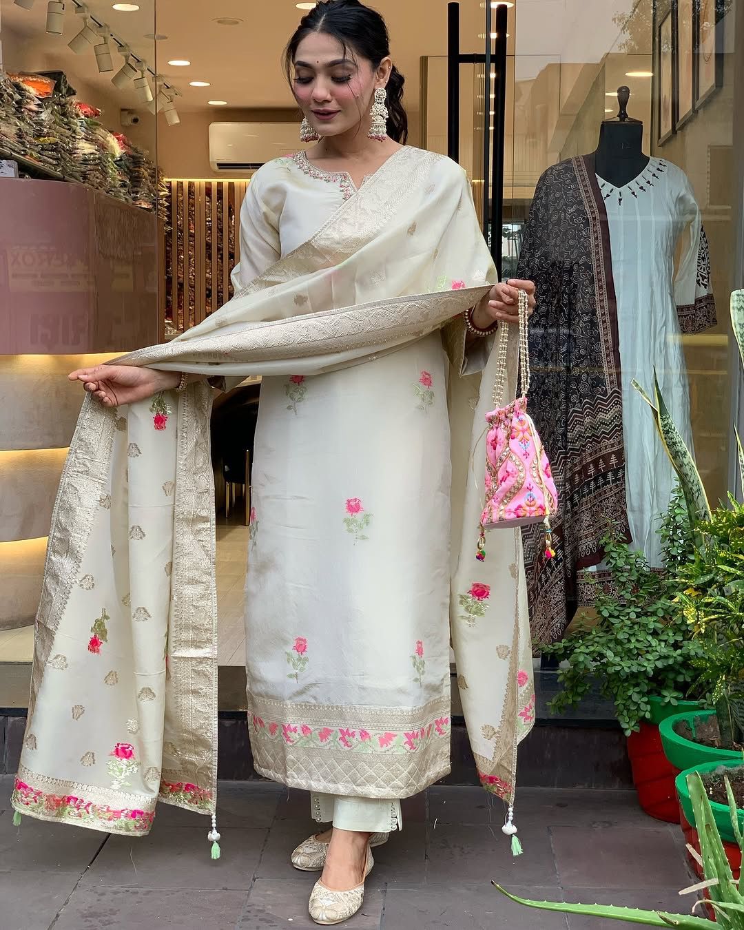 Elegant Floral Georgette Anarkali Suit with Dupatta