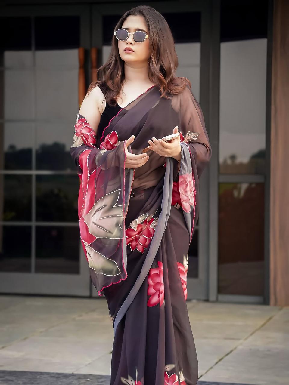 Elegant Floral Saree for Women Perfect Wedding Gift