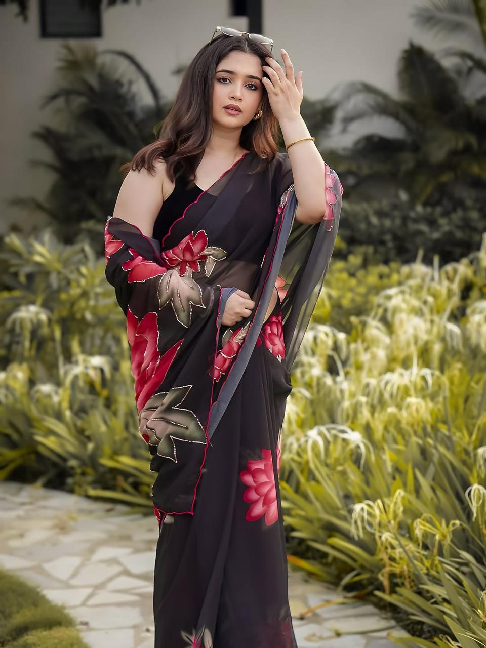Elegant Floral Saree for Women Perfect Wedding Gift