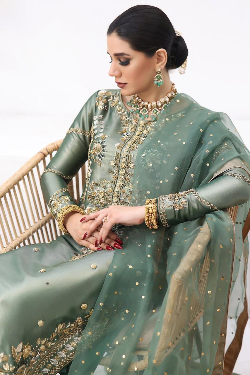 Elegant Jimmy Choo Silk Embroidered Suit for Occasions