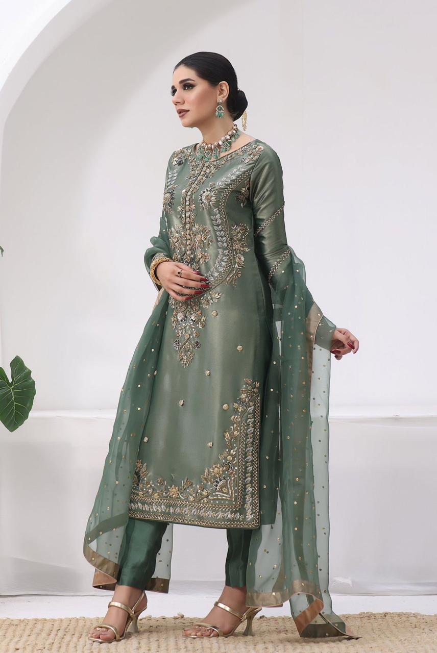 Elegant Jimmy Choo Silk Embroidered Suit for Occasions