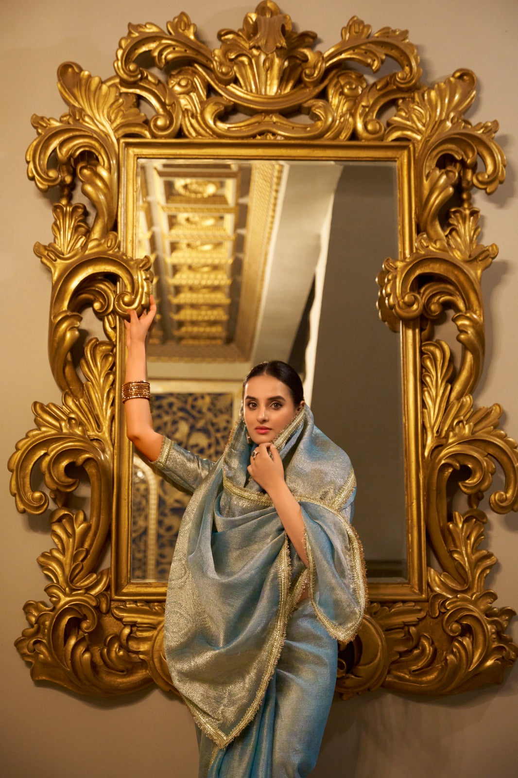 Elegant Tissue Shimmer Saree with Zari for Special Events