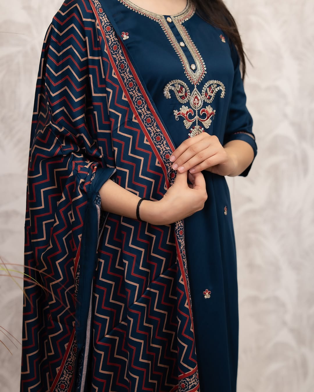 Elegant Navy Blue Embroidered Kurta Set for Women
