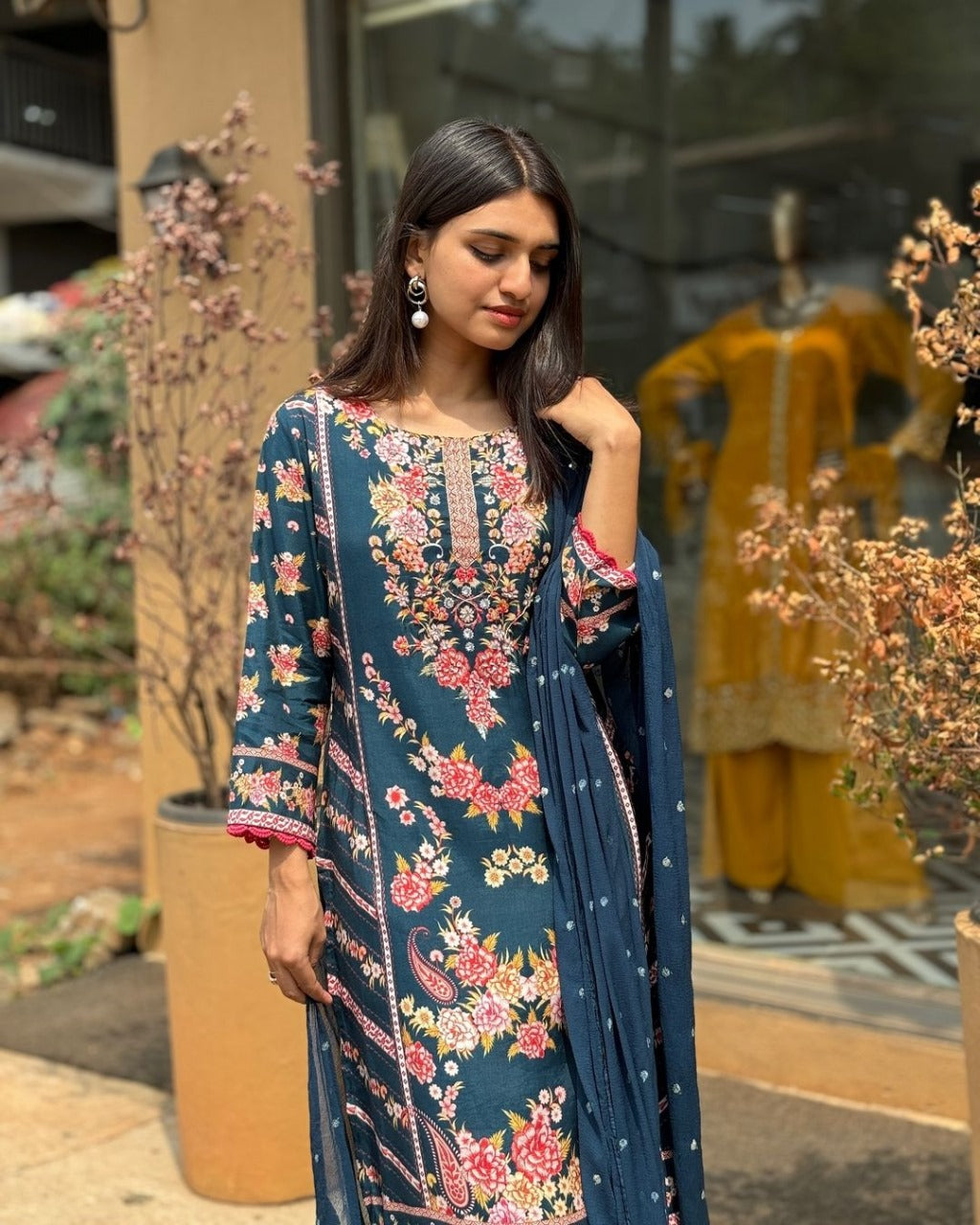 Floral Printed Suit Set with Dupatta for Everyday Elegance