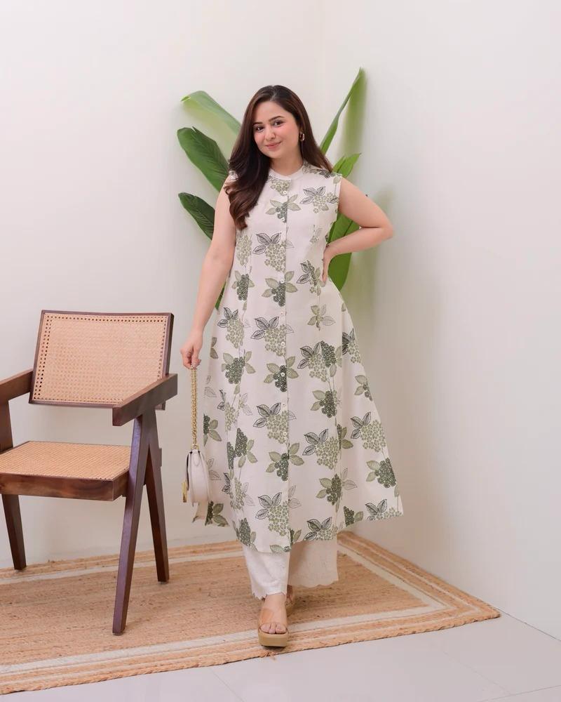 Printed Sleeveless Kurti with Embroidery for All Occasions