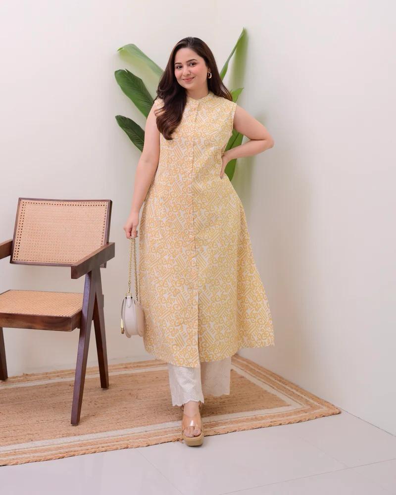 Printed Sleeveless Kurti with Embroidery for All Occasions