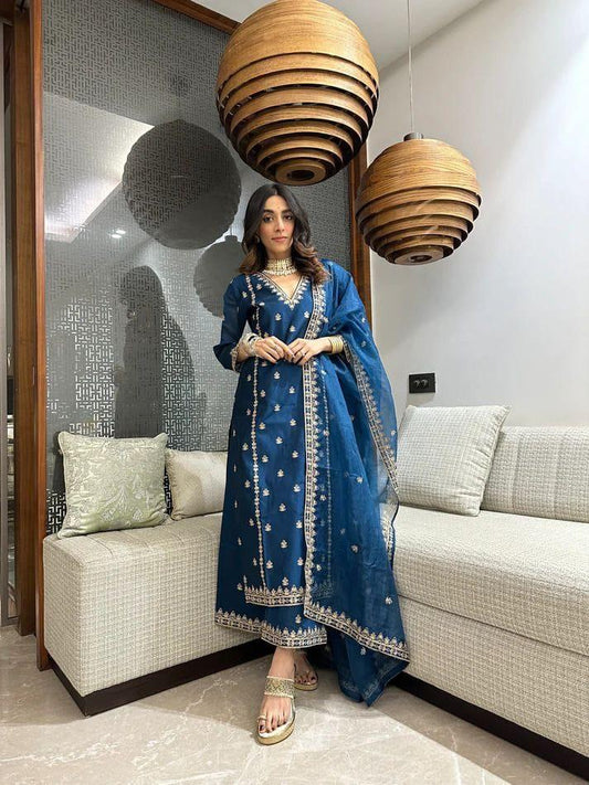 Chanderi Silk Kurta Set with Embroidery & Organza Dupatta