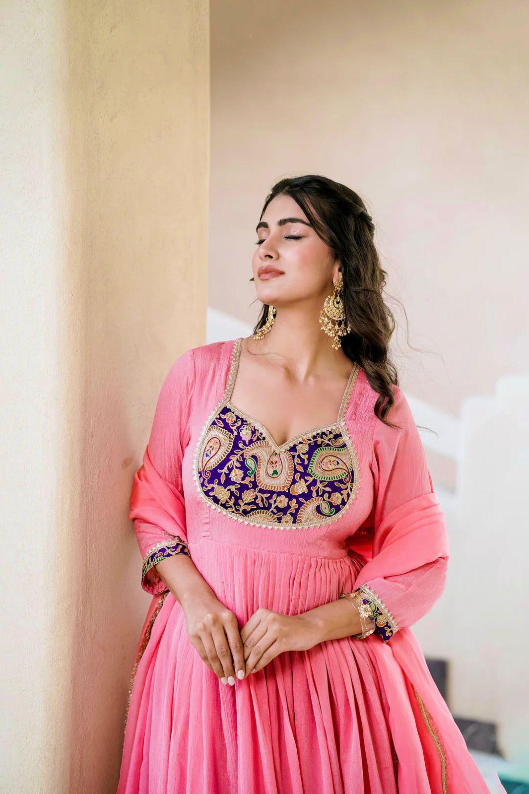 Designer Gown for Occasion, Anniversary Gifts & Party