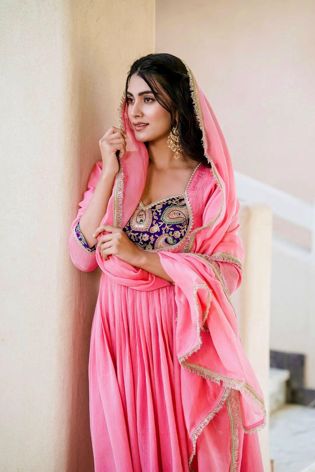 Designer Gown for Occasion, Anniversary Gifts & Party