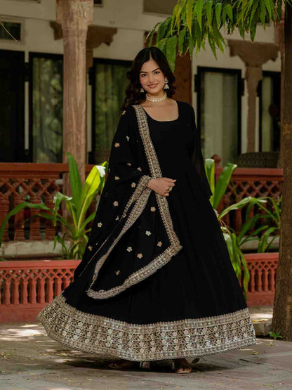 Elegant Embroidered Gown Set with Dupatta and Batwa Bag