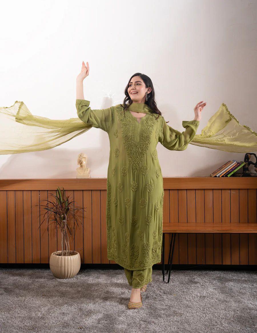 Elegant Embroidered Kurti Pant with Dupatta Set