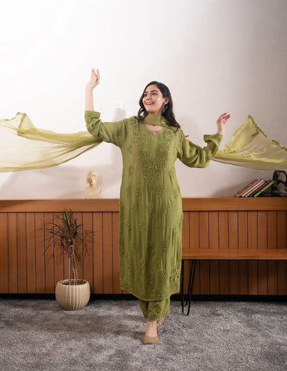 Elegant Embroidered Kurti Pant with Dupatta Set