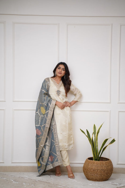 Elegant Embroidered Suit Set with Designer Dupatta