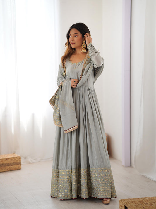 Elegant Ethnic Anarkali Set for Women  Festive Wear