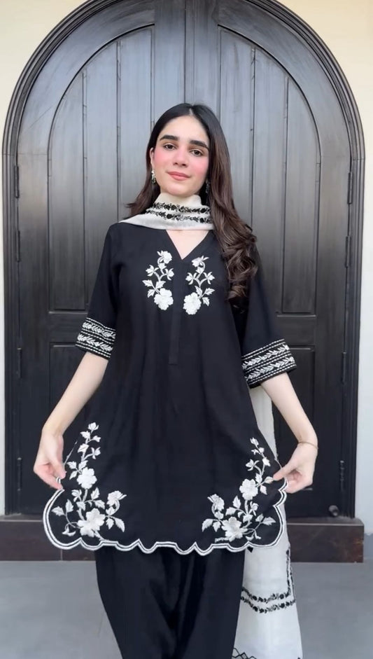 Elegant Farsi Salwar Suit Set with Embroidery Work