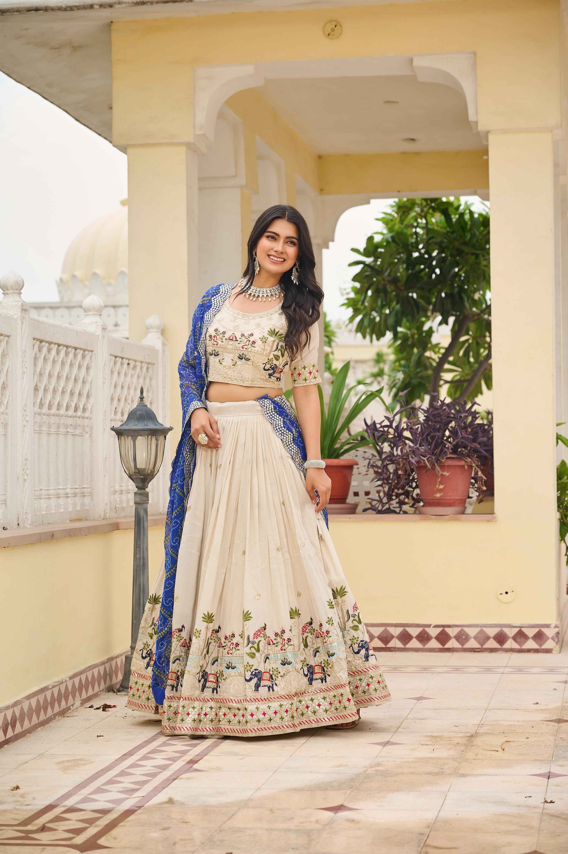 Elegant White Lehenga Choli Dupatta Set for Women