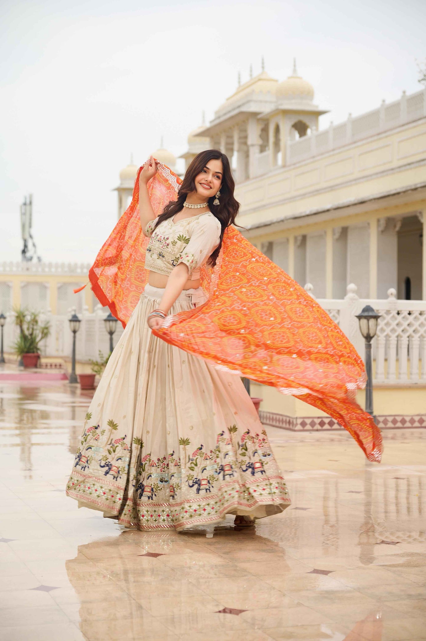 Elegant White Lehenga Choli Dupatta Set for Women