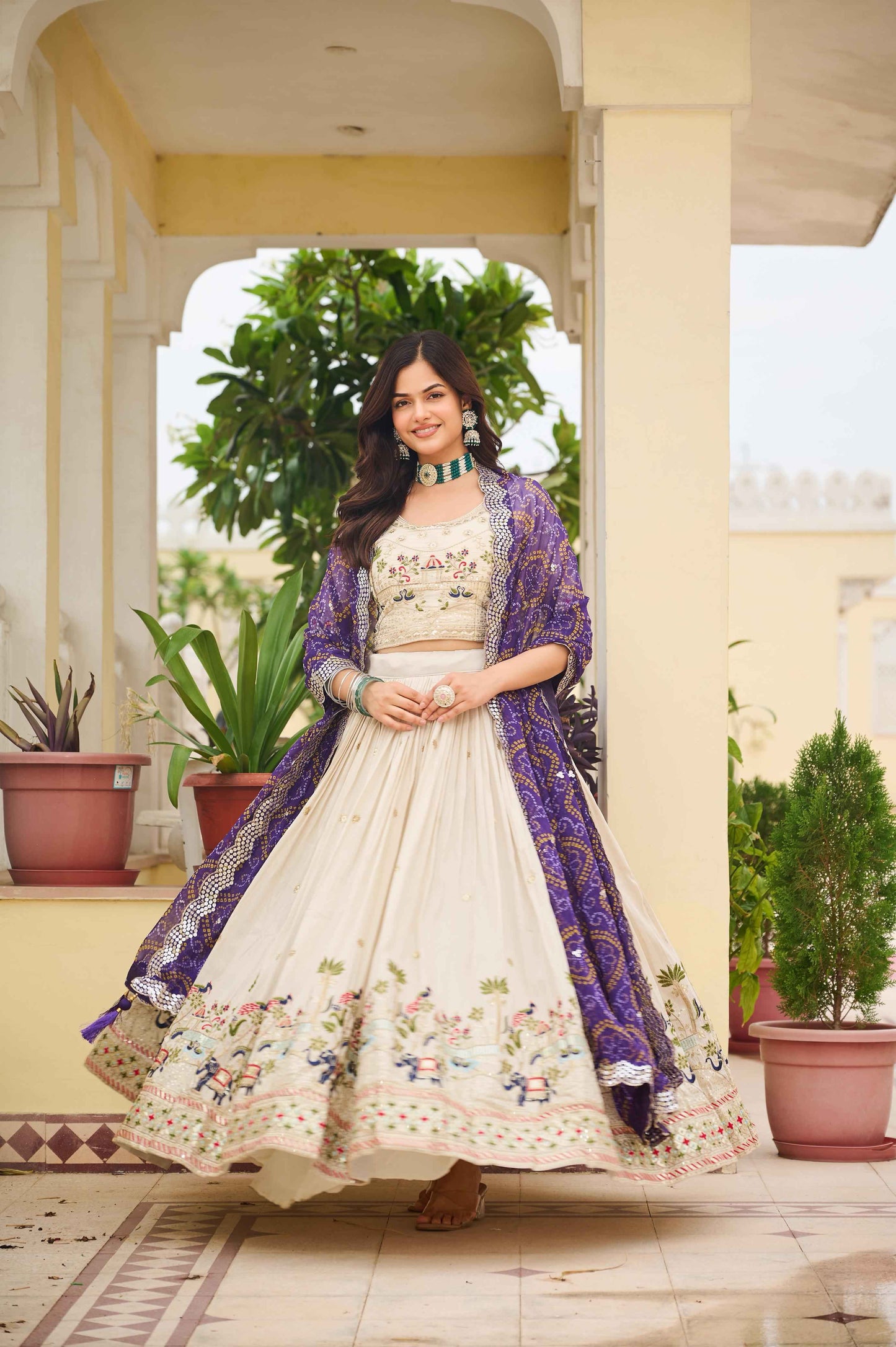 Elegant White Lehenga Choli Dupatta Set for Women