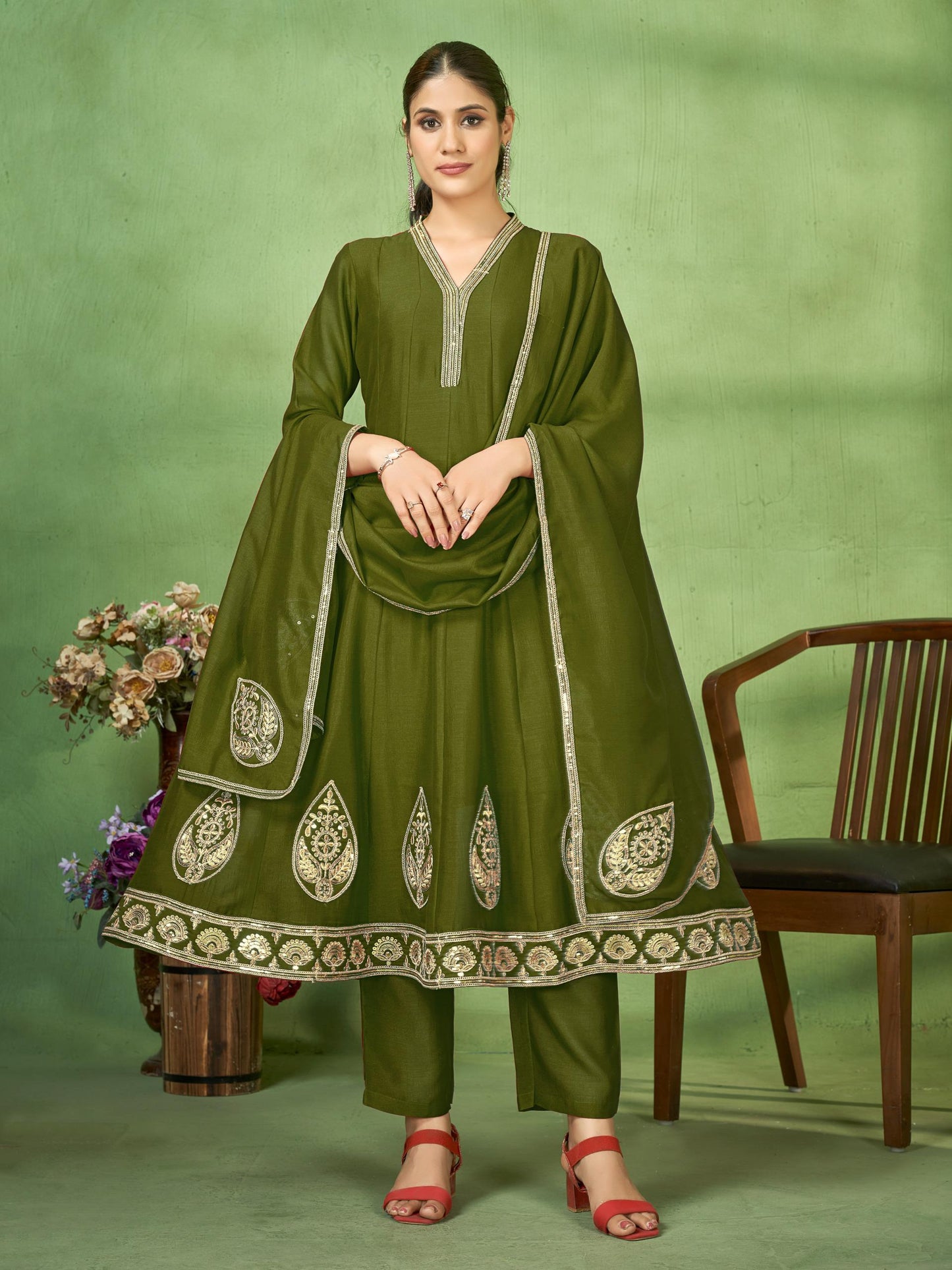 Embroidered Anarkali Suit Set with Dupatta and Bottom
