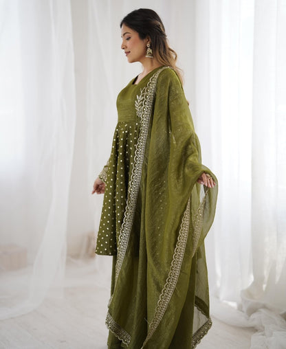 Festive Suit Set for Women