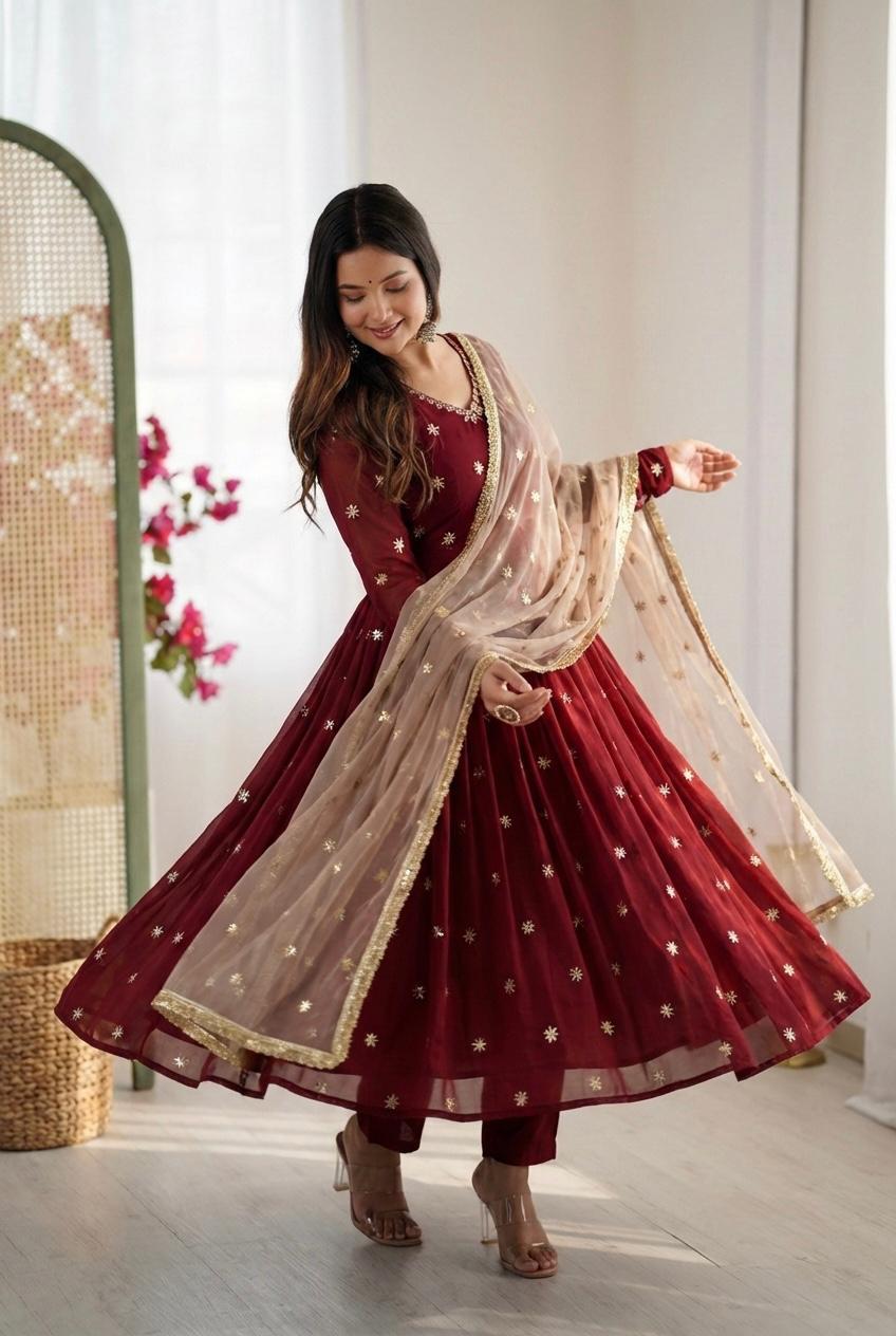 Full Sleeve Gown Set