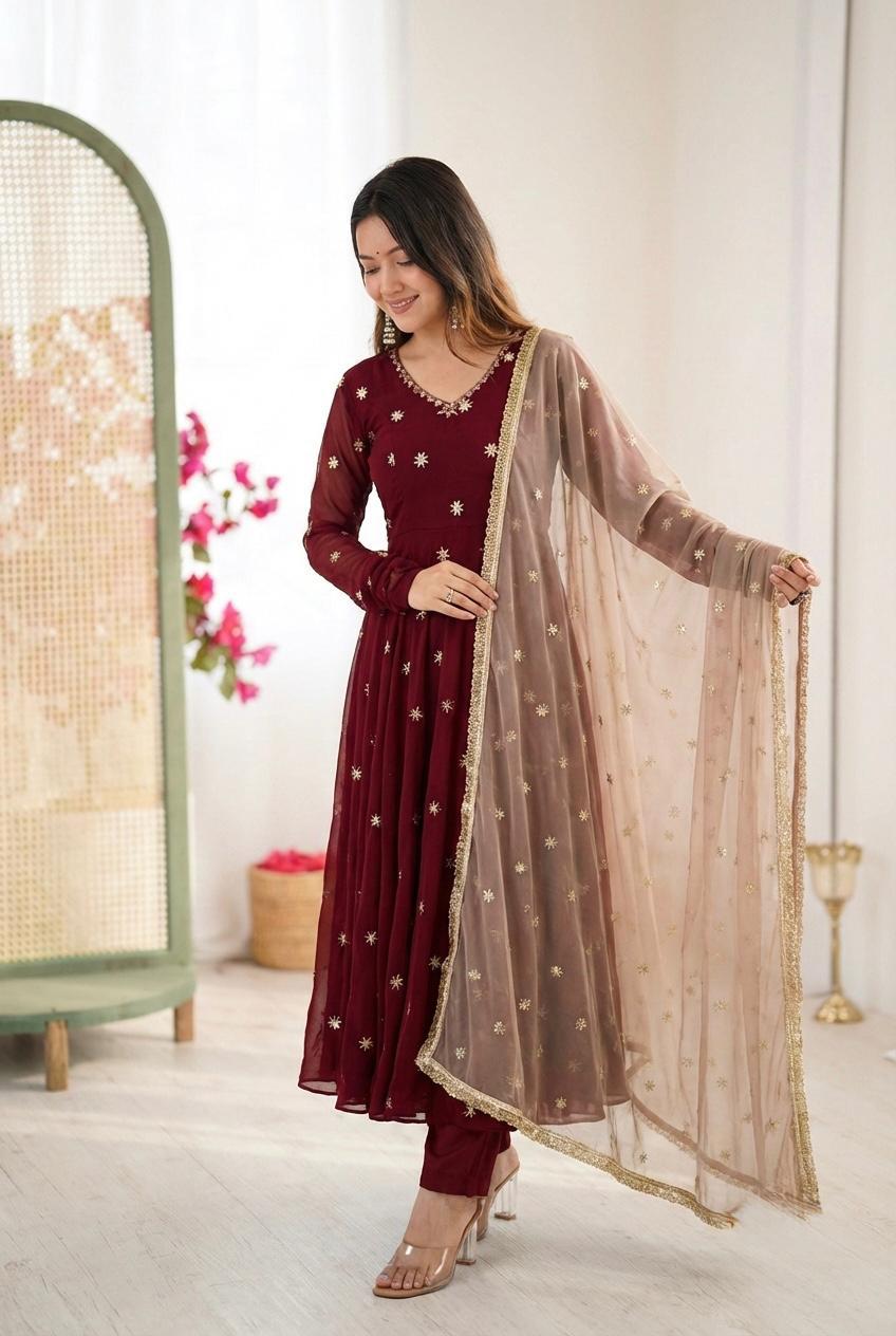 Full Sleeve Gown Set