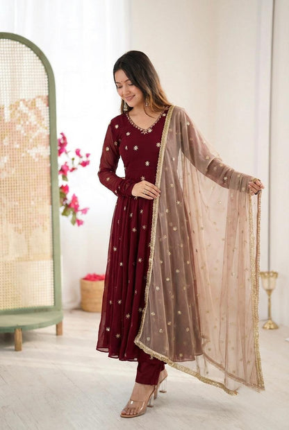 Full Sleeve Gown Set