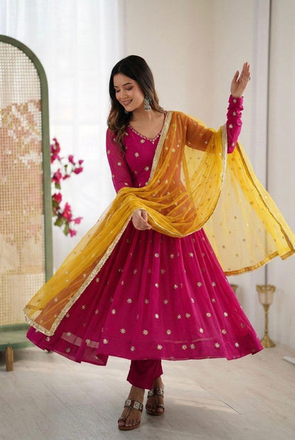 Full Sleeve Gown Set