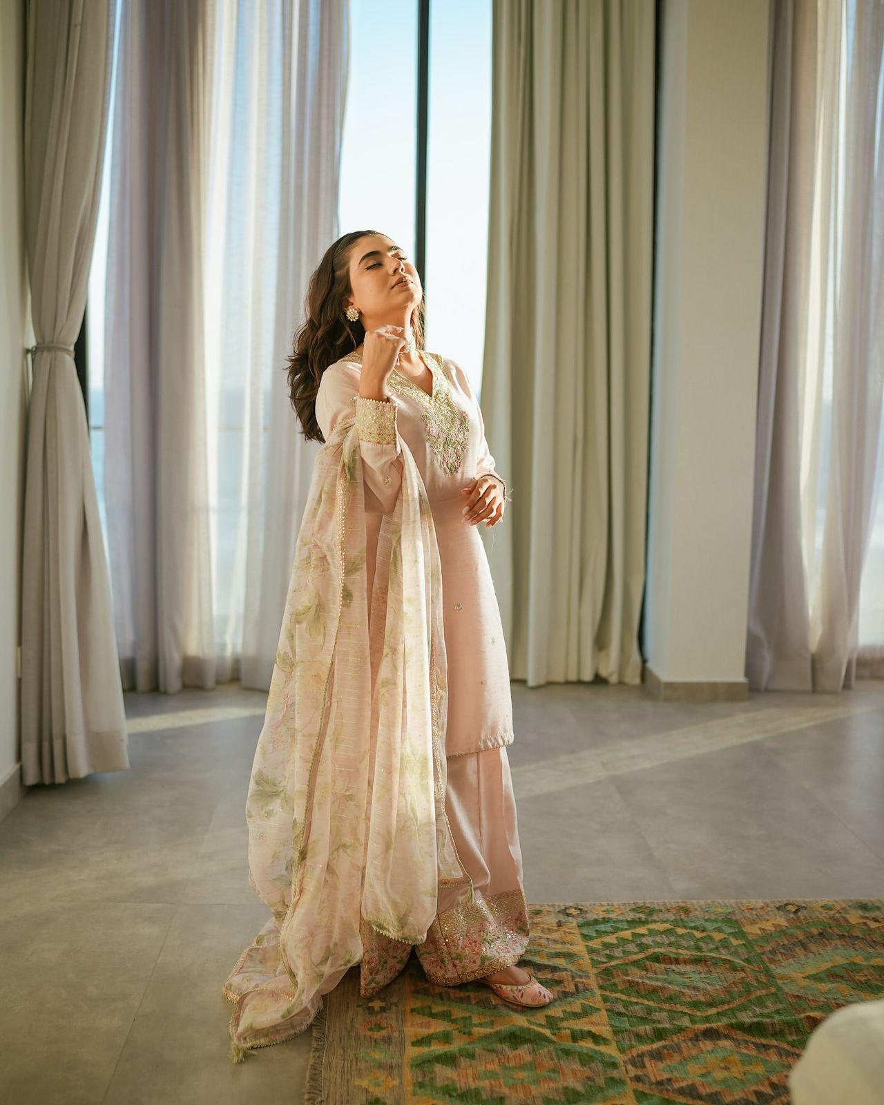 Natural Crepe Top & Palazzo With Dupatta set