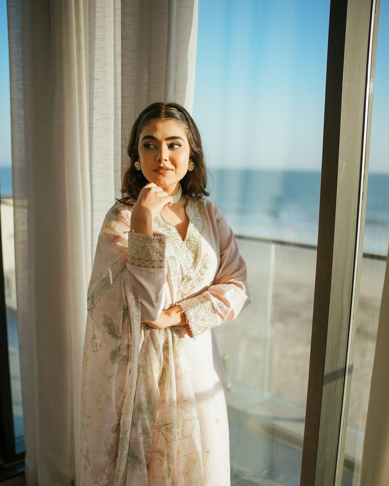 Natural Crepe Top & Palazzo With Dupatta set