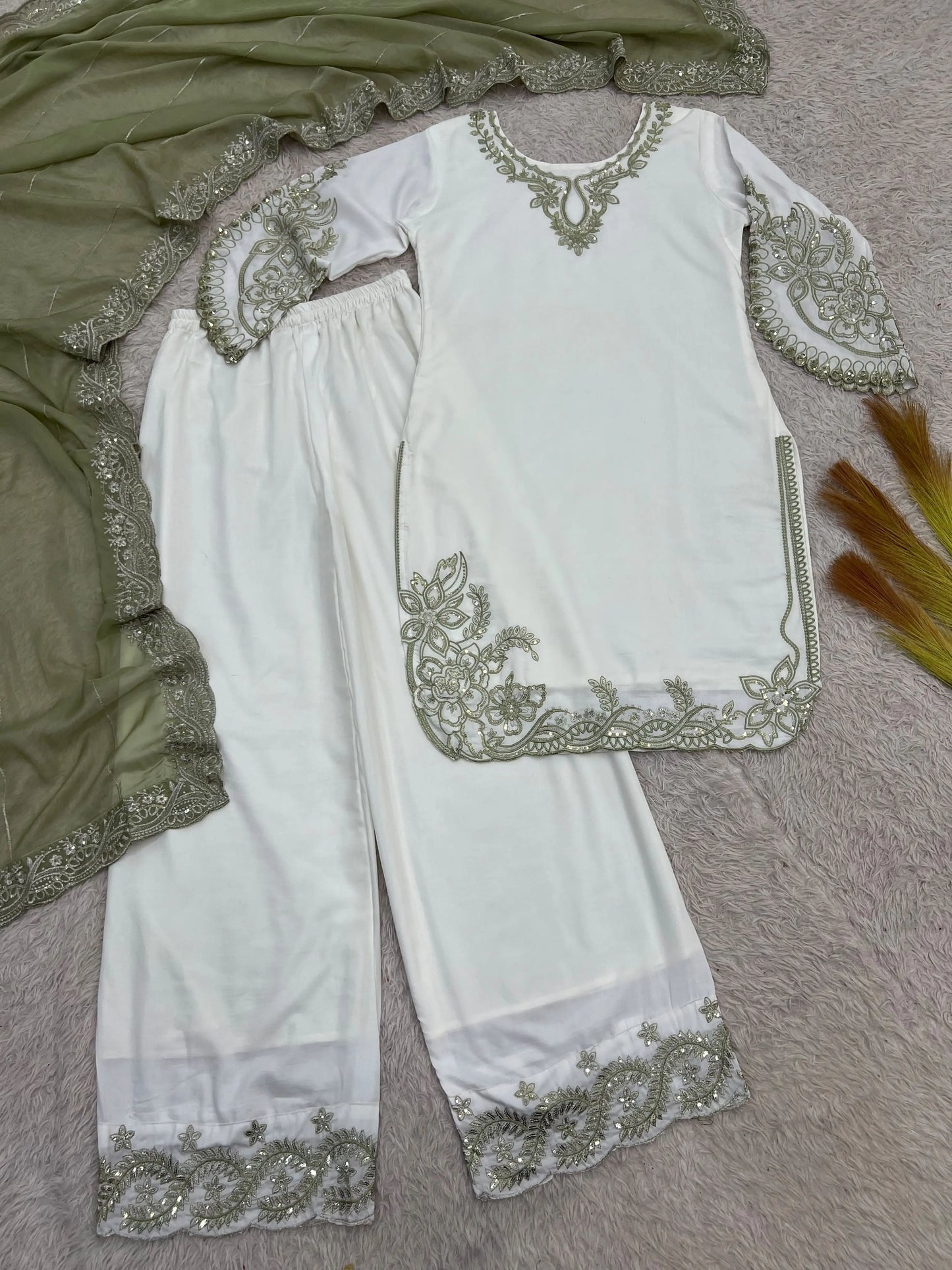 Pakistani Top Salwar Set