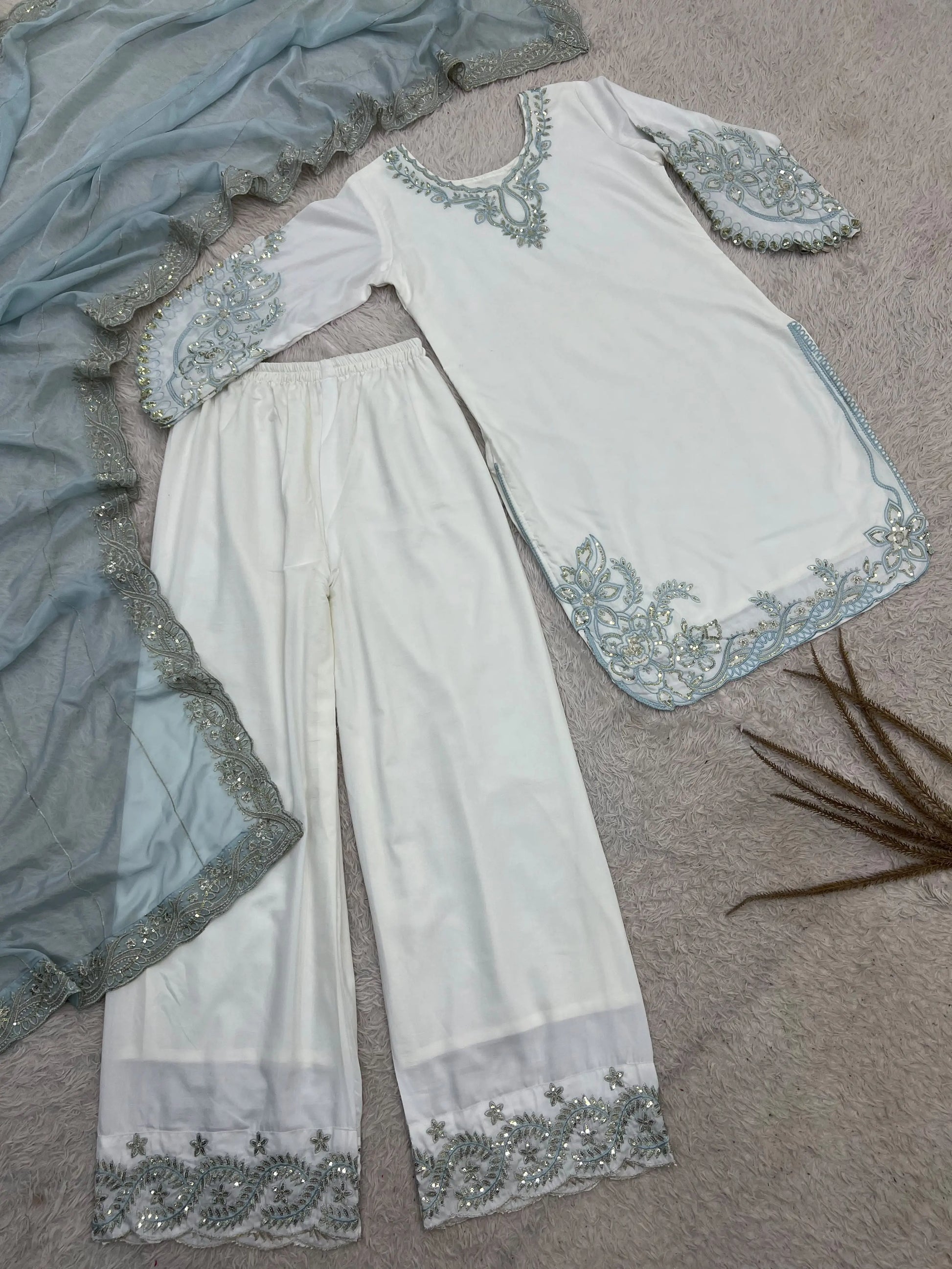 Pakistani Top Salwar Set