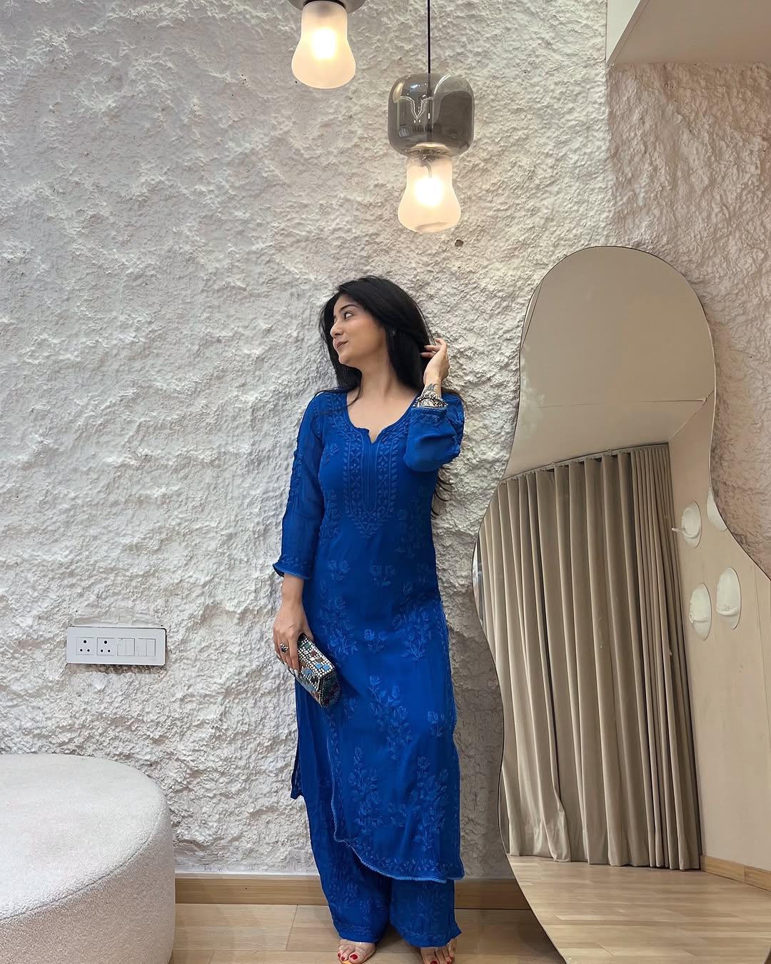 Royal Blue Kurti Set with Elegant Floral Embroidery for Women