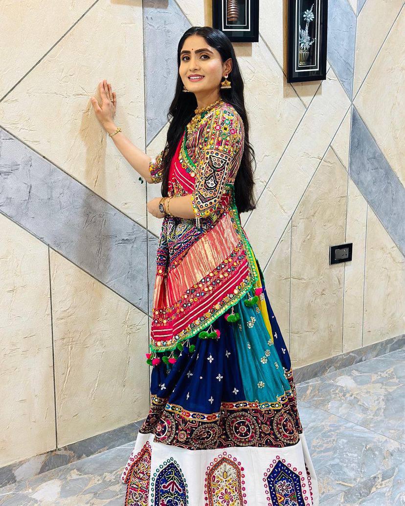 Traditional Embroidered Ghagra Choli for Festive Occasions