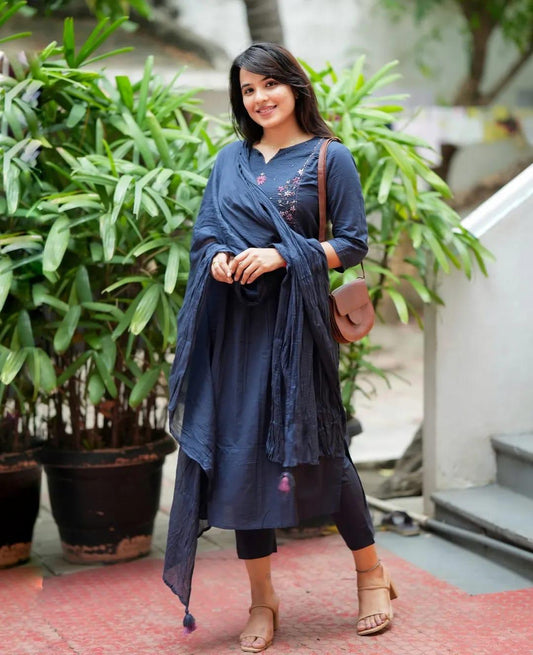 Trendy Cotton Malmal Kurta Pant Set with Dupatta